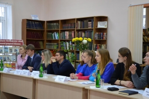 28 ноября в Почепе состоялось совещание Молодежного парламента Брянской области с представителями Молодежных Советов муниципальных образований региона.